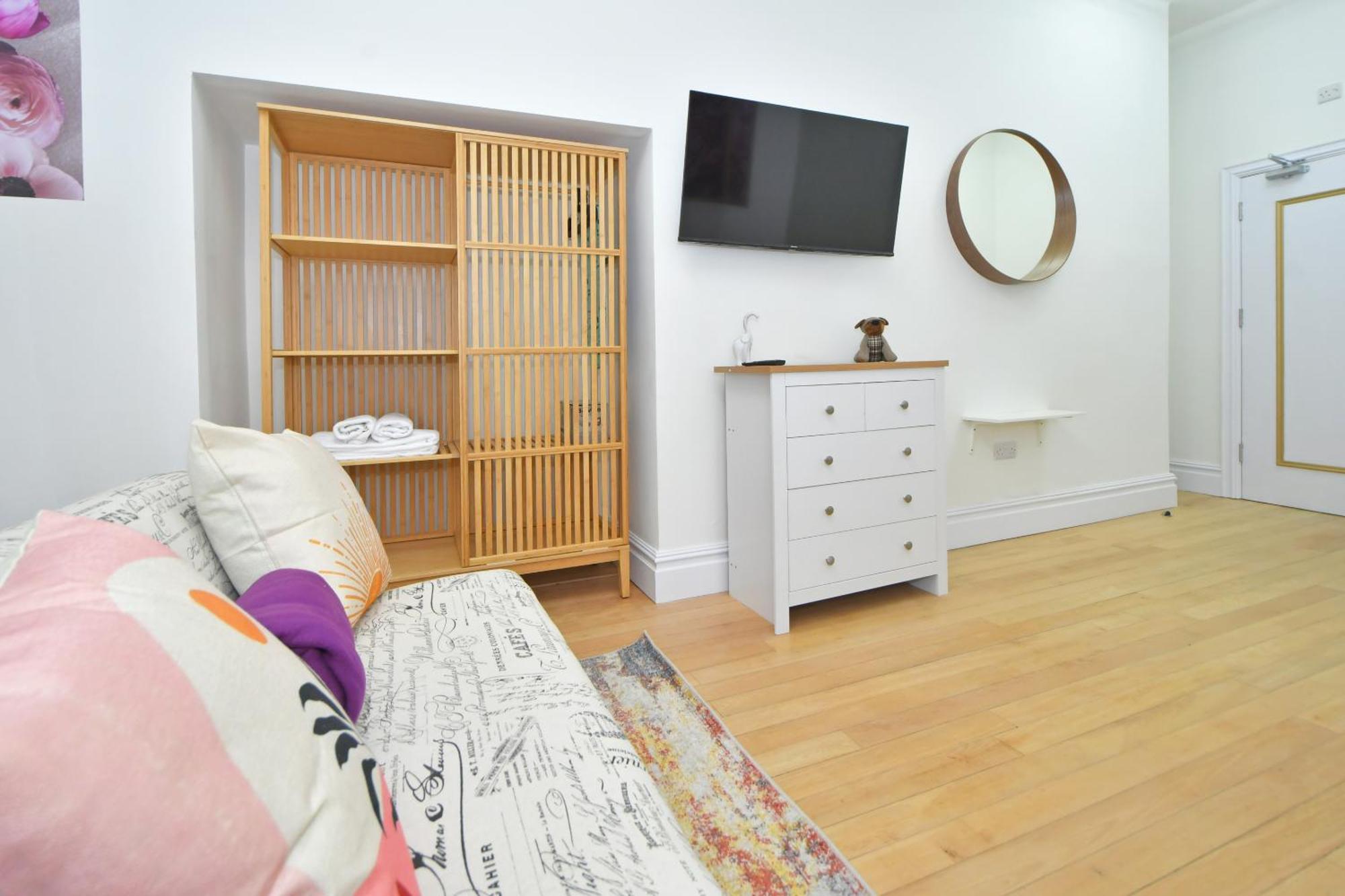 One Battison - Affordable Rooms, Suites & Studios In Stoke On Trent Exterior foto